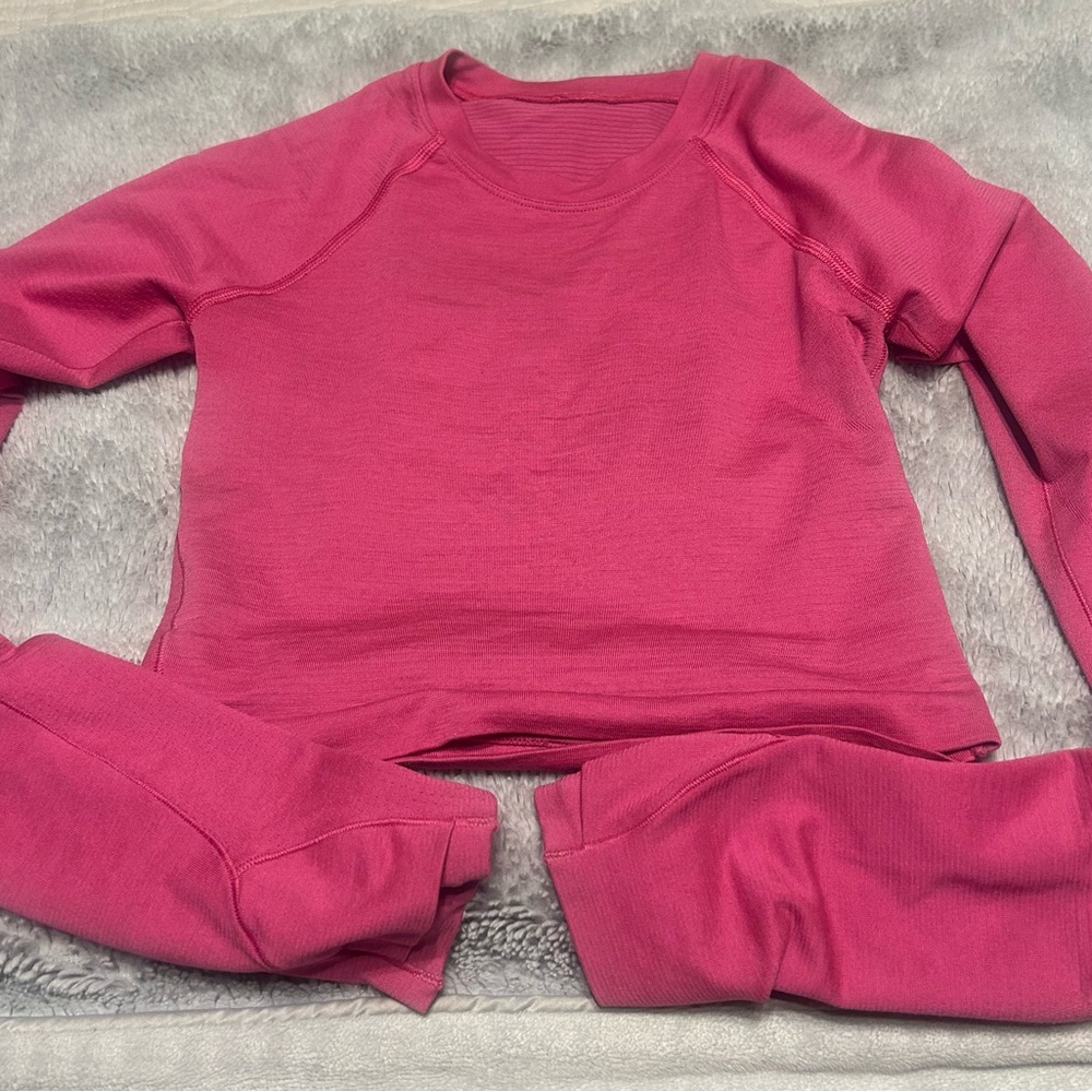 Lululemon Pink  Long Sleeve cropped Top